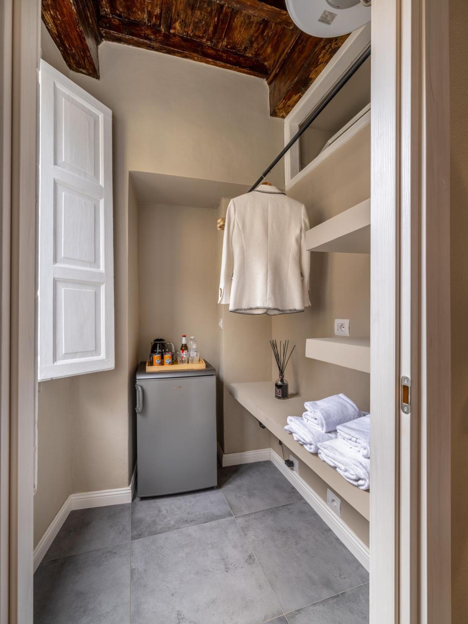 Santa Croce Luxury Suite - Dolcevita Holiday Флоренция Экстерьер фото