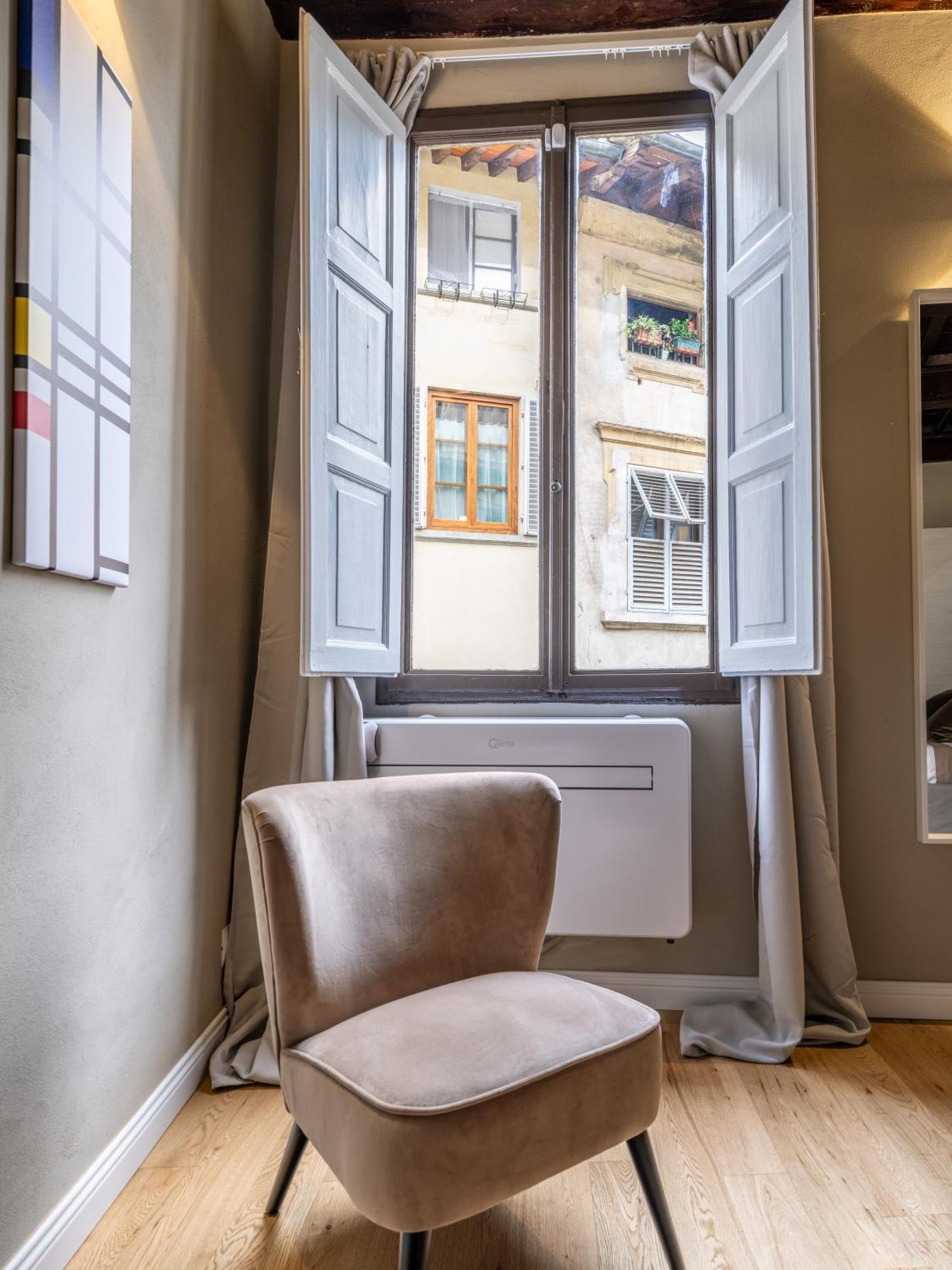 Santa Croce Luxury Suite - Dolcevita Holiday Флоренция Экстерьер фото