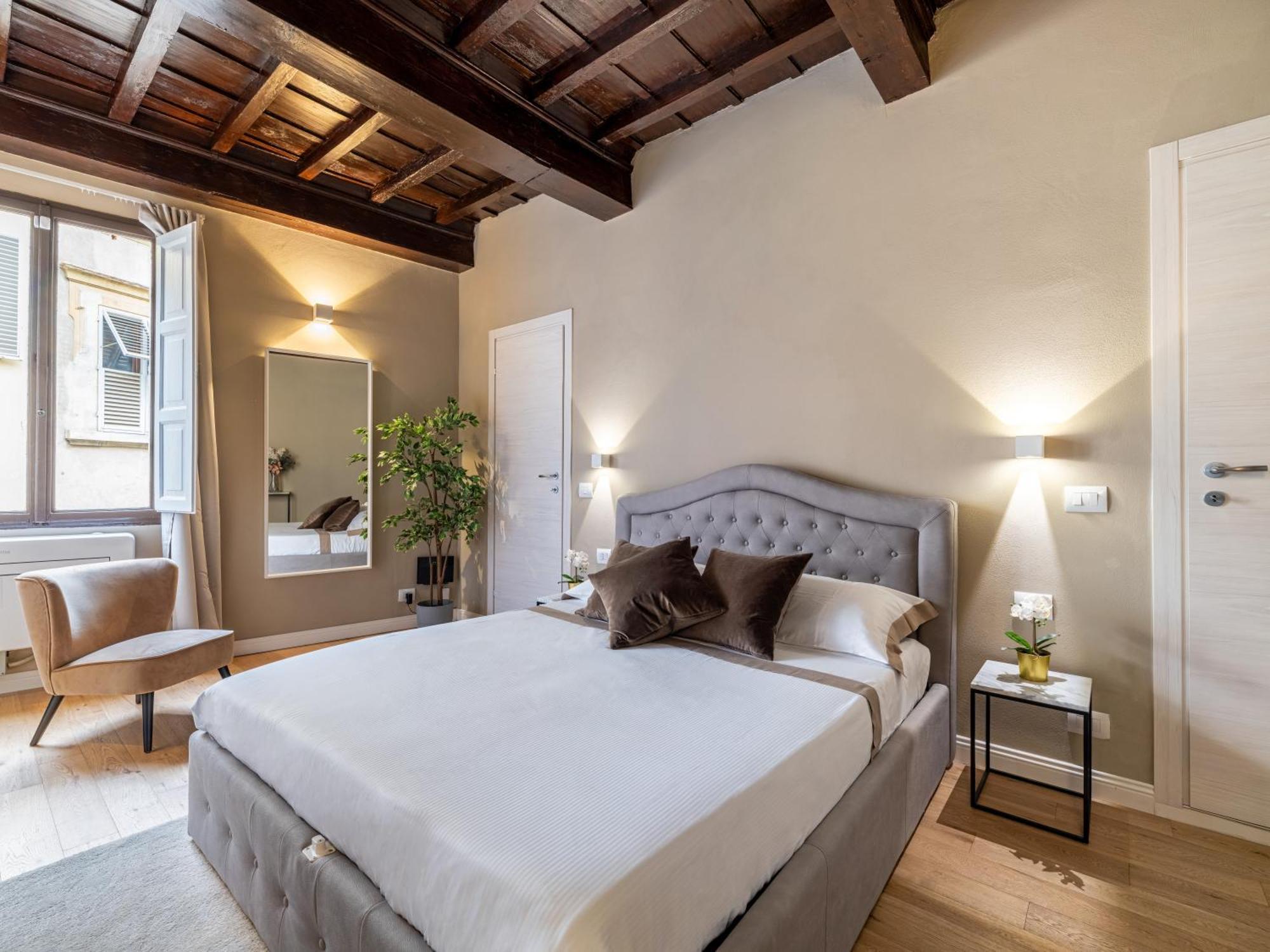 Santa Croce Luxury Suite - Dolcevita Holiday Флоренция Экстерьер фото