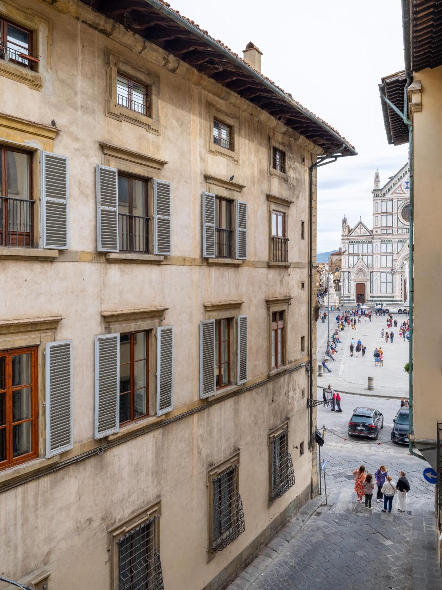 Santa Croce Luxury Suite - Dolcevita Holiday Флоренция Экстерьер фото